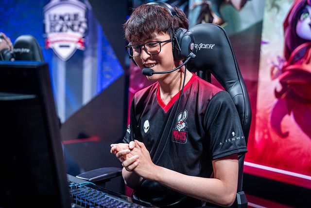 雷火电竞充值-包含MAD翻盘TSM，Hanssama操刀奇招英雄翻盘全球总决赛2:0（上海）的词条