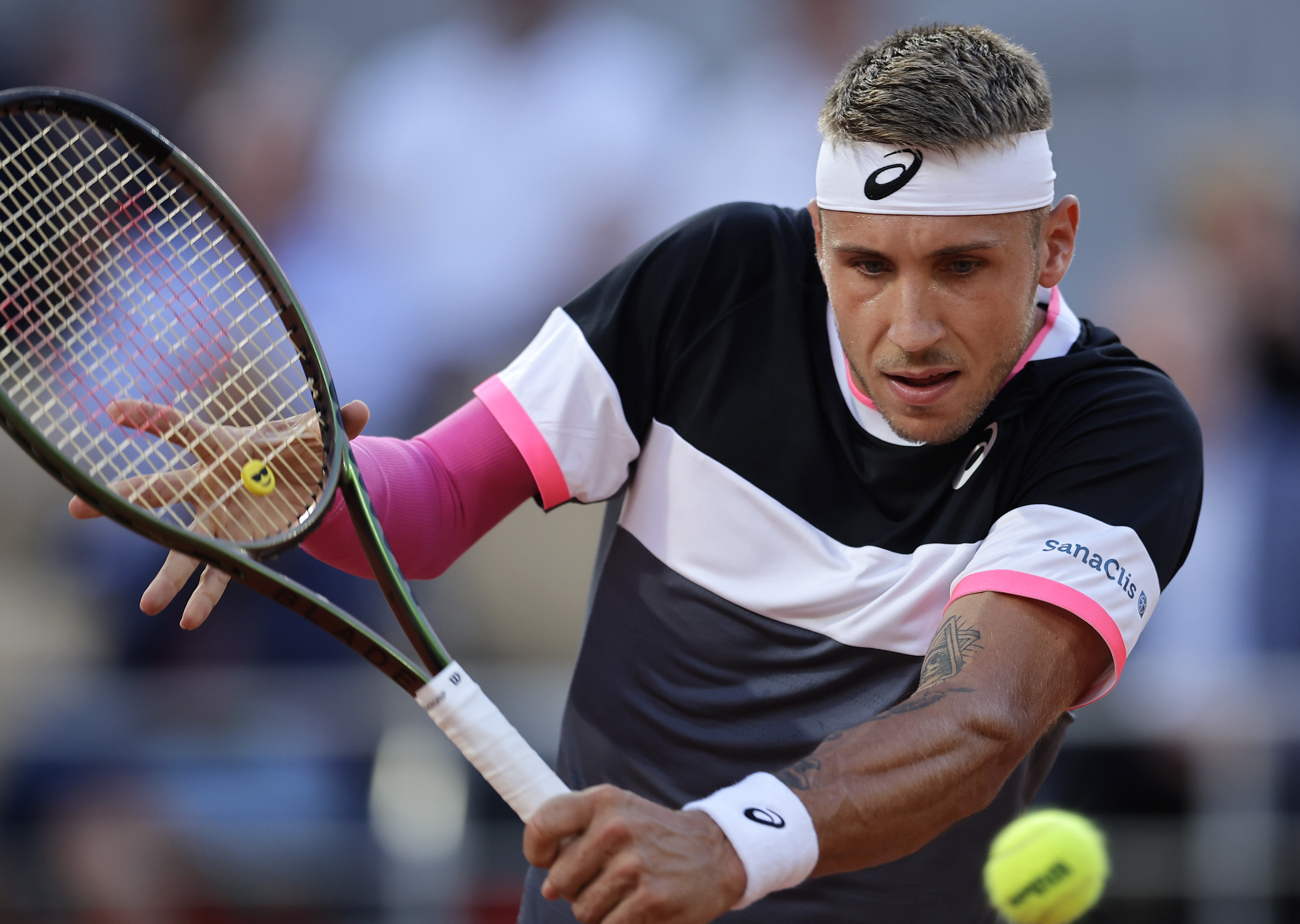 澳大利亚网球队绝地反击德国网球队，兹维列夫绝境逆转的简单介绍